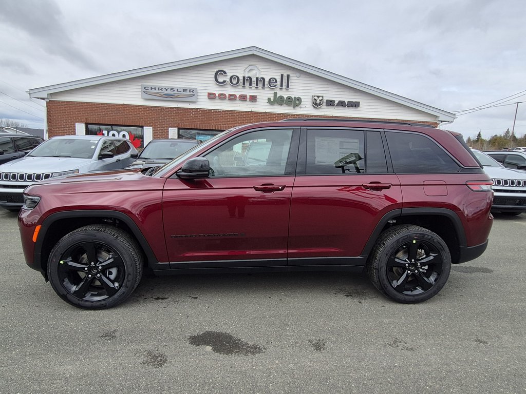 2026 Jeep Grand Cherokee ALTITUDE in Woodstock, New Brunswick - 7 - w1024h768px