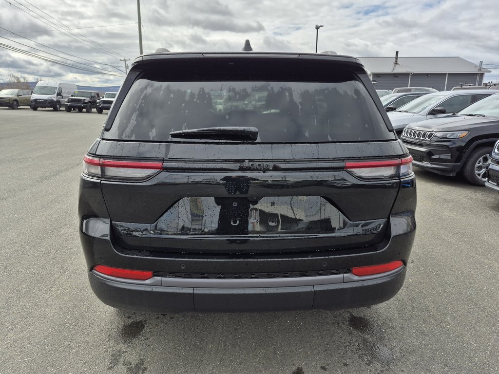 Jeep Grand Cherokee ALTITUDE 2026 à Woodstock, Nouveau-Brunswick - 6 - w1024h768px