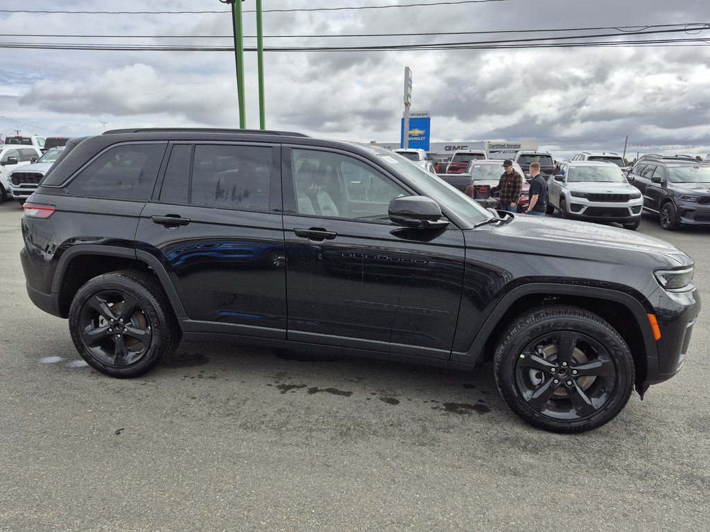 Jeep Grand Cherokee ALTITUDE 2026 à Woodstock, Nouveau-Brunswick - 4 - w1024h768px