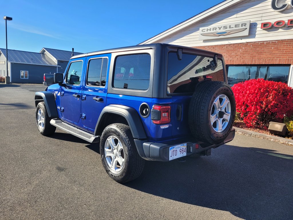 Wrangler Unlimited Sport 2020 à Woodstock, Nouveau-Brunswick - 7 - w1024h768px