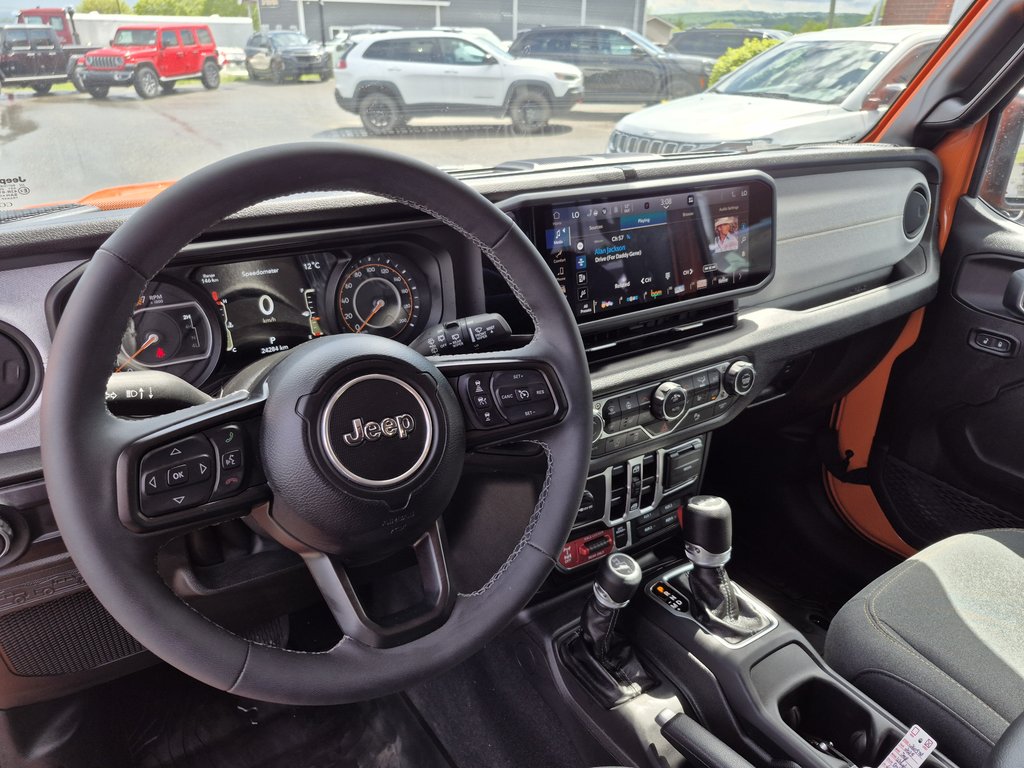 Jeep Wrangler Unlimited Willys 2025 à Woodstock, Nouveau-Brunswick - 10 - w1024h768px
