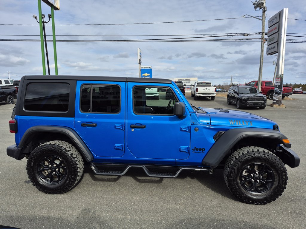 Jeep Wrangler Willys 2025 à Woodstock, Nouveau-Brunswick - 4 - w1024h768px
