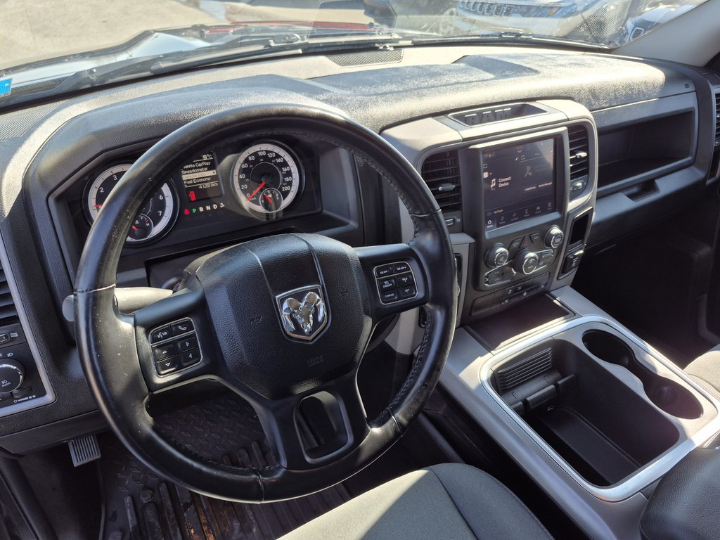 Ram 1500 Classic Express 2023 à Woodstock, Nouveau-Brunswick - 10 - w1024h768px