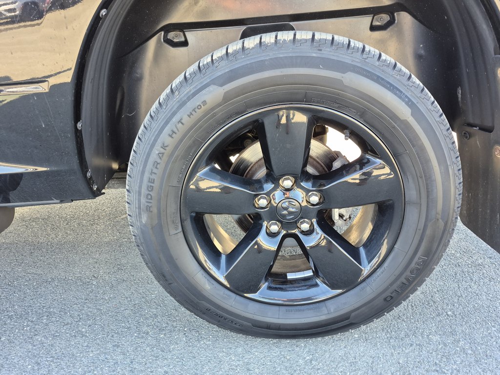 Ram 1500 Classic Express 2023 à Woodstock, Nouveau-Brunswick - 12 - w1024h768px