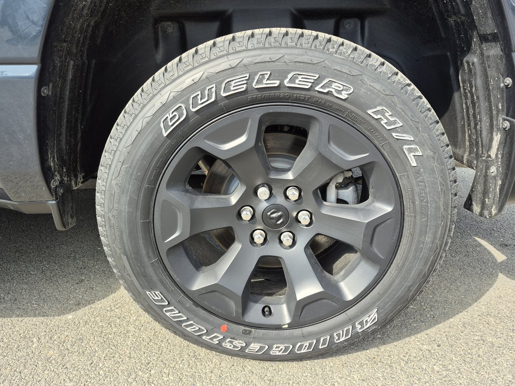 2026 Ram 1500 Express in Woodstock, New Brunswick - 12 - w1024h768px