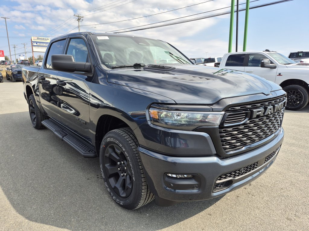 2026 Ram 1500 Express in Woodstock, New Brunswick - 3 - w1024h768px