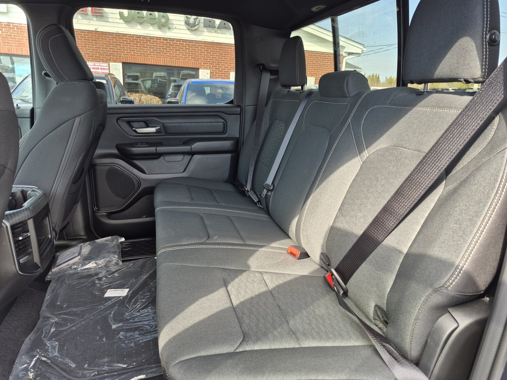 2026 Ram 1500 Express in Woodstock, New Brunswick - 11 - w1024h768px