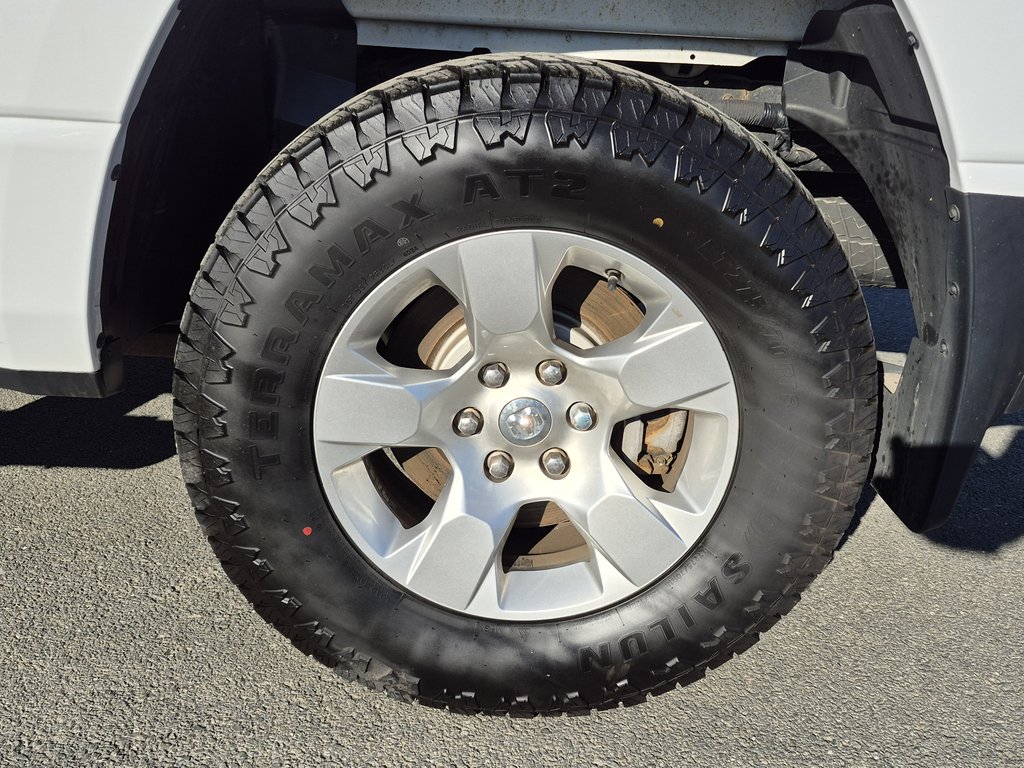 Ram 1500 SXT Quad 2019 à Woodstock, Nouveau-Brunswick - 13 - w1024h768px