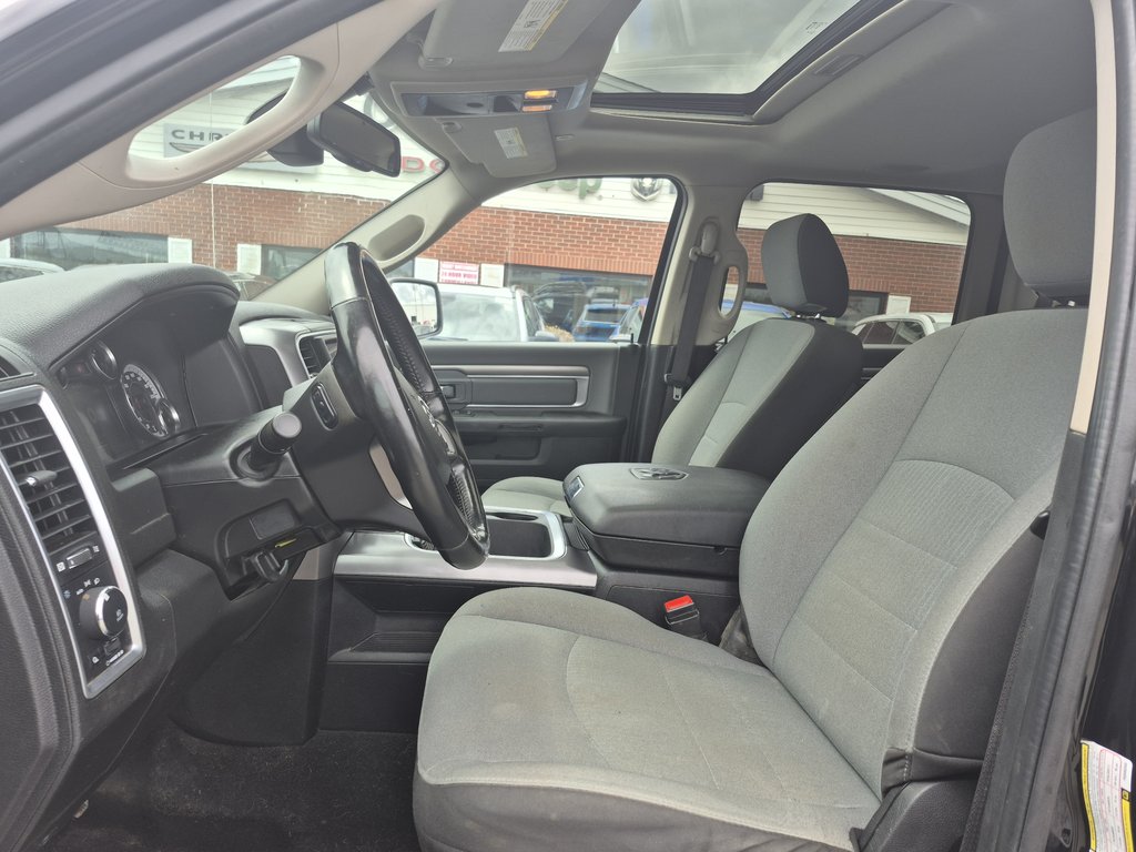 Ram 1500 SLT Crew 2023 à Woodstock, Nouveau-Brunswick - 10 - w1024h768px
