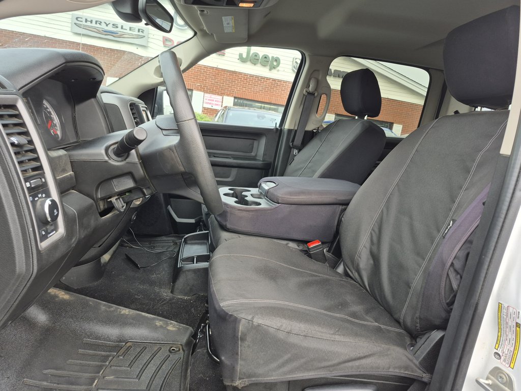 2023 Ram 1500 Tradesman in Woodstock, New Brunswick - 9 - w1024h768px