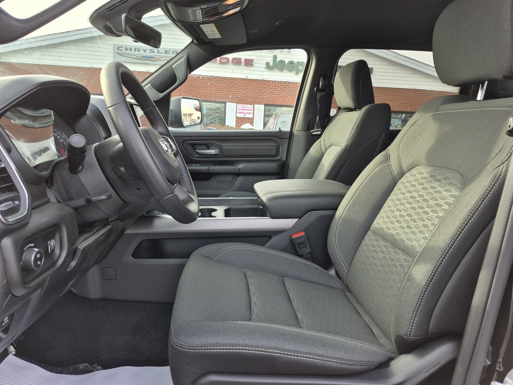 Ram 1500 EXPRESS 2026 à Woodstock, Nouveau-Brunswick - 9 - w1024h768px