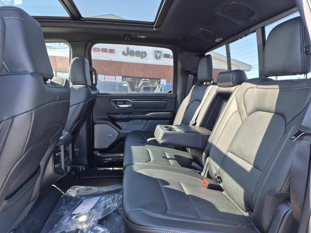 2026 Ram 1500 SPORT in Woodstock, New Brunswick - 10 - w1024h768px