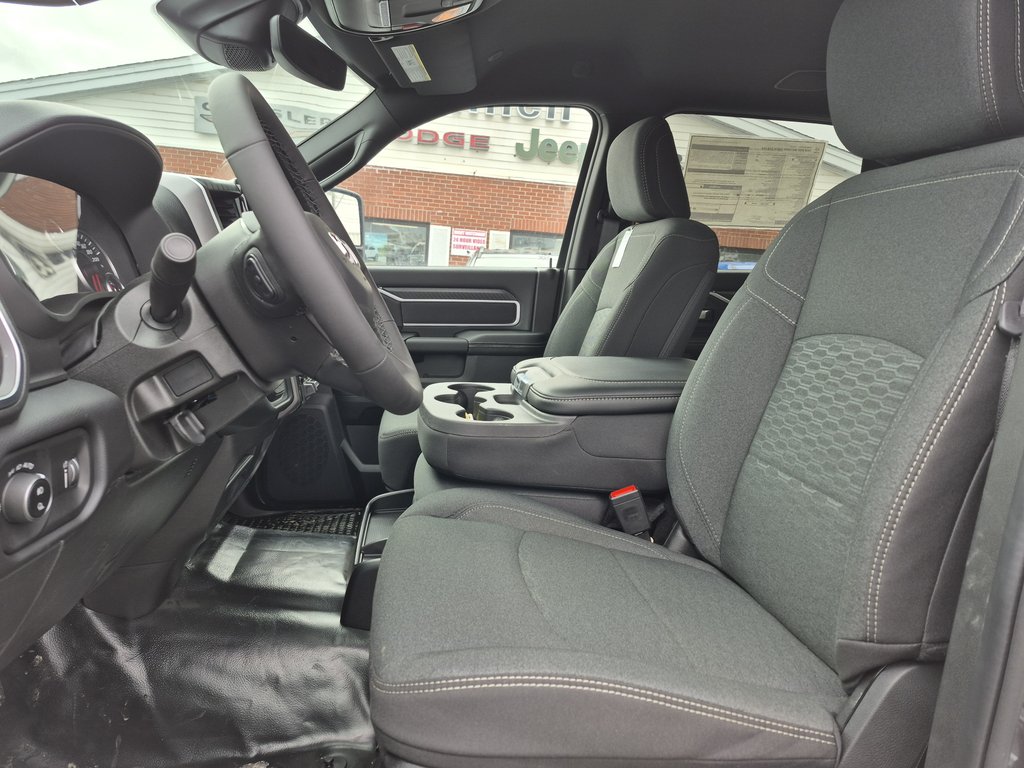 2026 Ram 2500 BIG HORN in Woodstock, New Brunswick - 9 - w1024h768px