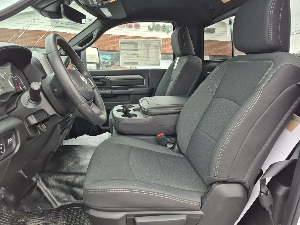 Ram 2500 TRADESMAN 2026 à Woodstock, Nouveau-Brunswick - 9 - w1024h768px