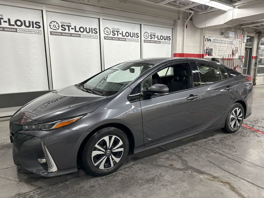 PRIUS PRIME Sièges et volant chauffant - Mag 2019 à Cowansville, Québec - 1 - w1024h768px