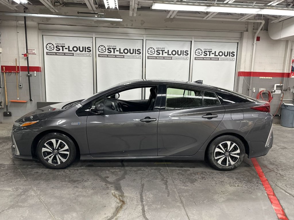 PRIUS PRIME Sièges et volant chauffant - Mag 2019 à Cowansville, Québec - 2 - w1024h768px