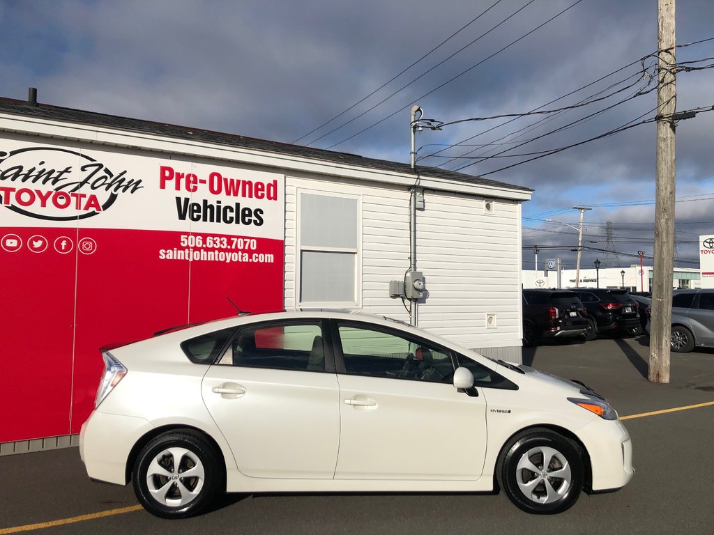 Saint John Toyota 2015 Toyota Prius Three 3576AZ