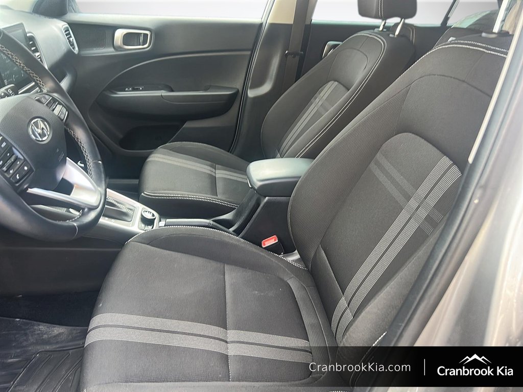 2023 Hyundai VENUE ULTIMATE BLACK-7