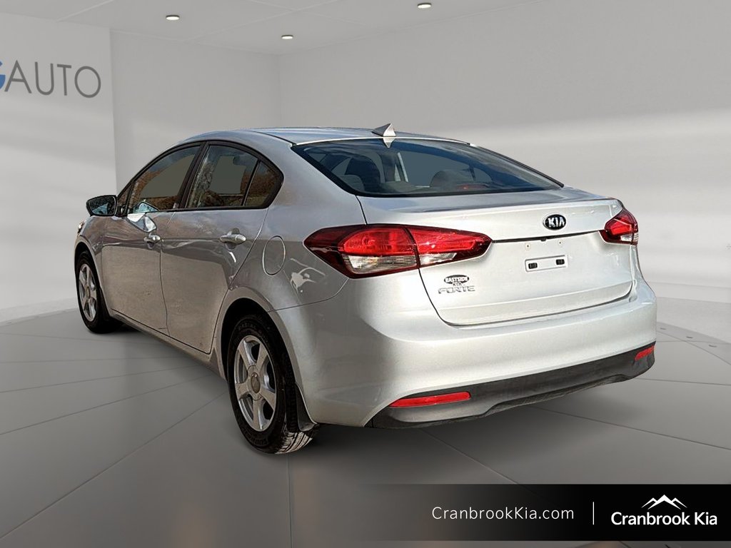 2017 Kia FORTE LX-3