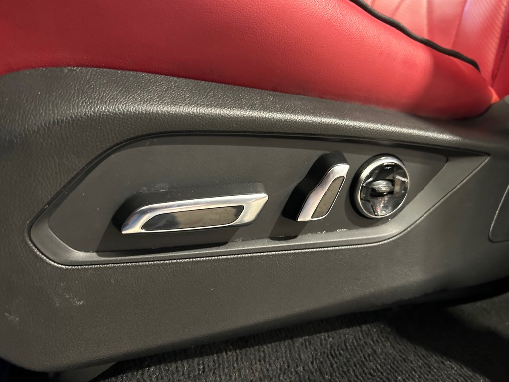 Acura MDX Platinum Elite A-Spec, CUIR ROUGE, 7 PASSAGERS 2025 à Mirabel, Québec - 11 - w1024h768px