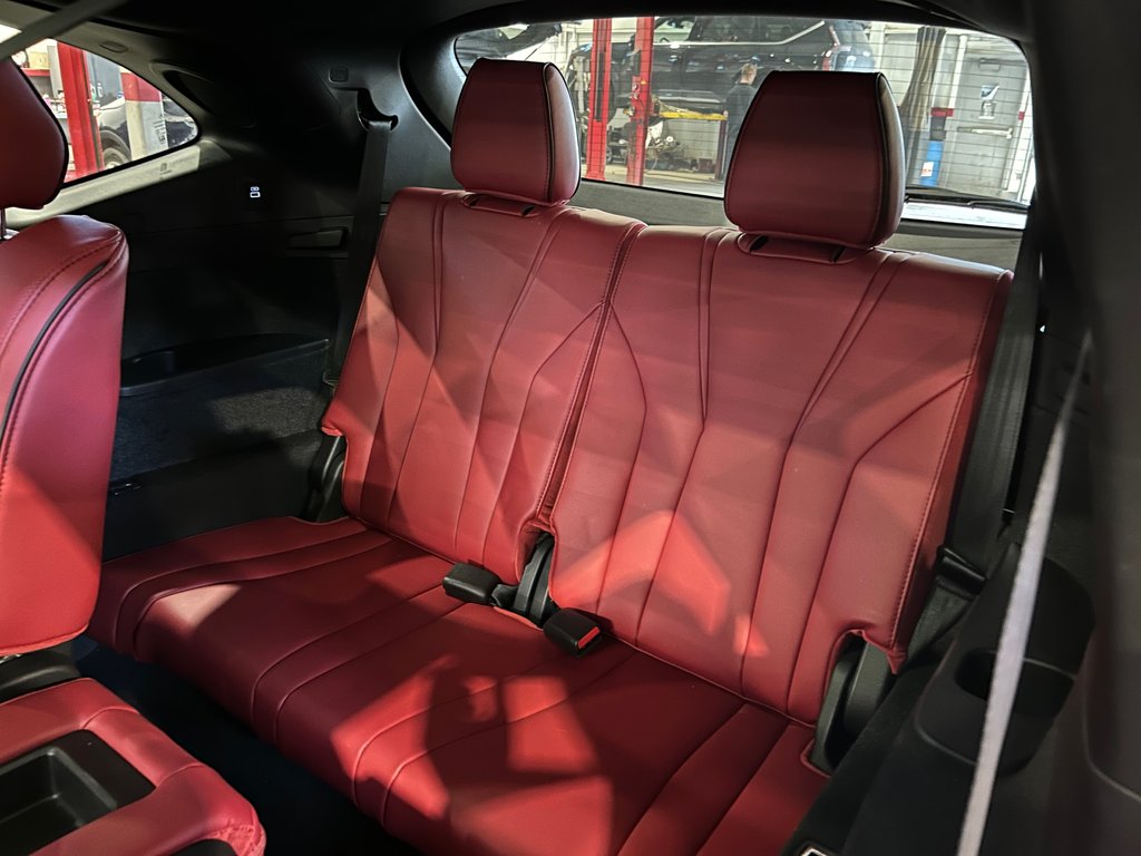 Acura MDX Platinum Elite A-Spec, CUIR ROUGE, 7 PASSAGERS 2025 à Mirabel, Québec - 33 - w1024h768px