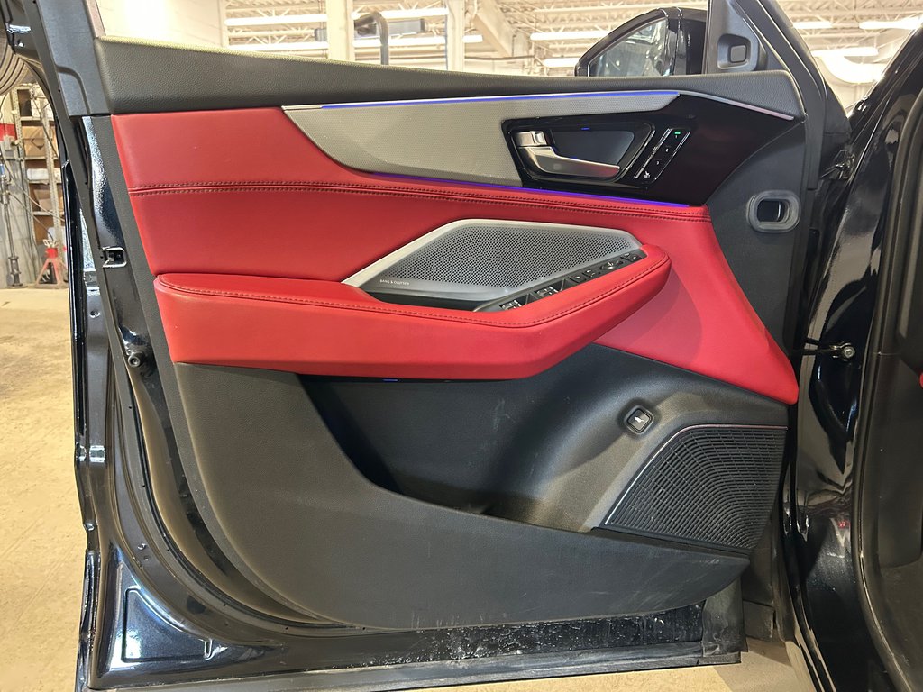 Acura MDX Platinum Elite A-Spec, CUIR ROUGE, 7 PASSAGERS 2025 à Mirabel, Québec - 8 - w1024h768px