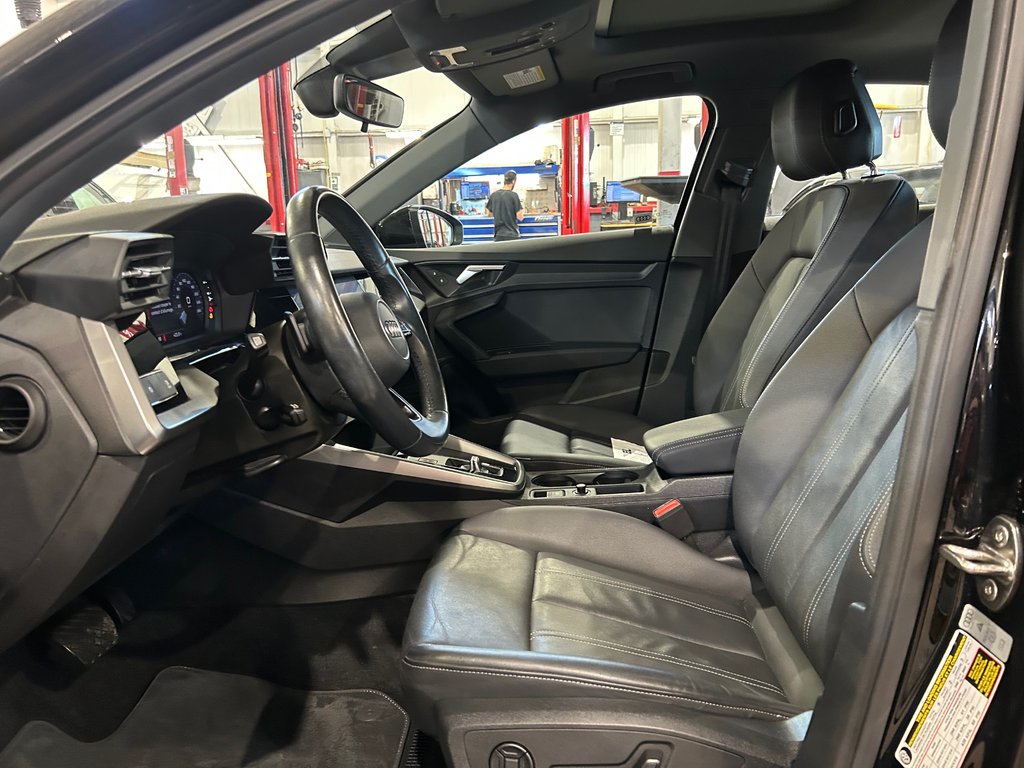 2022 Audi A3 SEDAN Komfort 40, 8 PNEUS, AUCUN ACCIDENT, TOIT, AWD in Mirabel, Quebec - 9 - w1024h768px