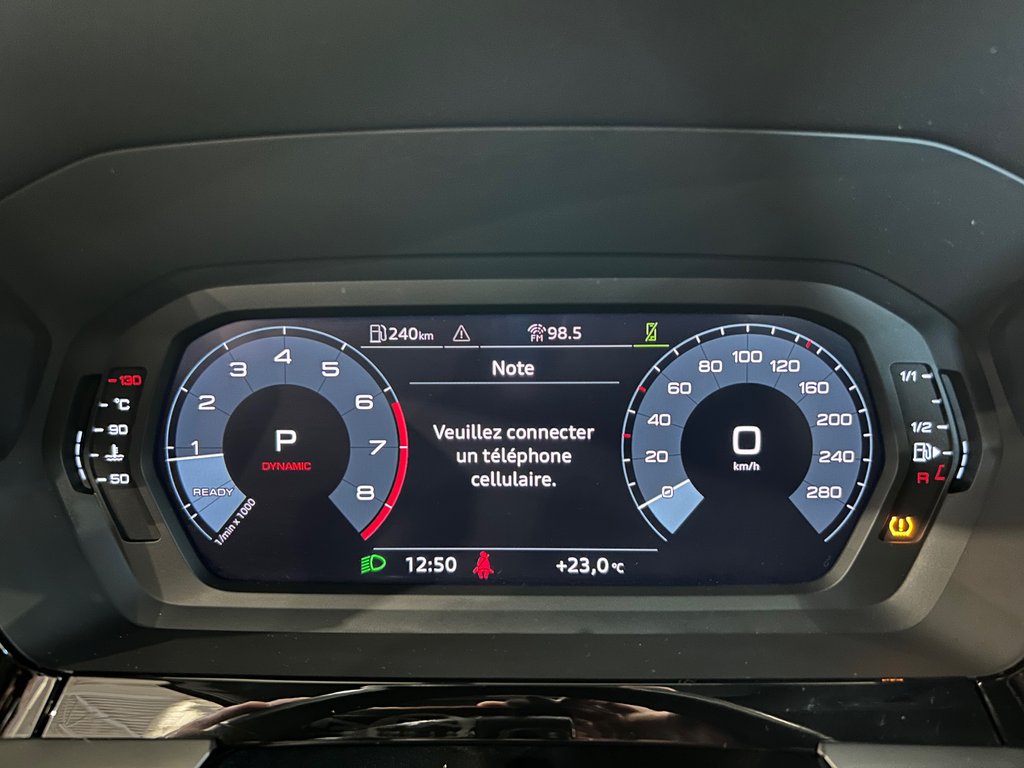 2022 Audi A3 SEDAN Komfort 40, 8 PNEUS, AUCUN ACCIDENT, TOIT, AWD in Mirabel, Quebec - 12 - w1024h768px