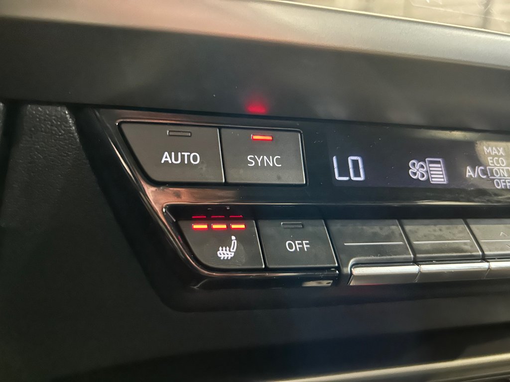2022 Audi A3 SEDAN Komfort 40, 8 PNEUS, AUCUN ACCIDENT, TOIT, AWD in Mirabel, Quebec - 23 - w1024h768px