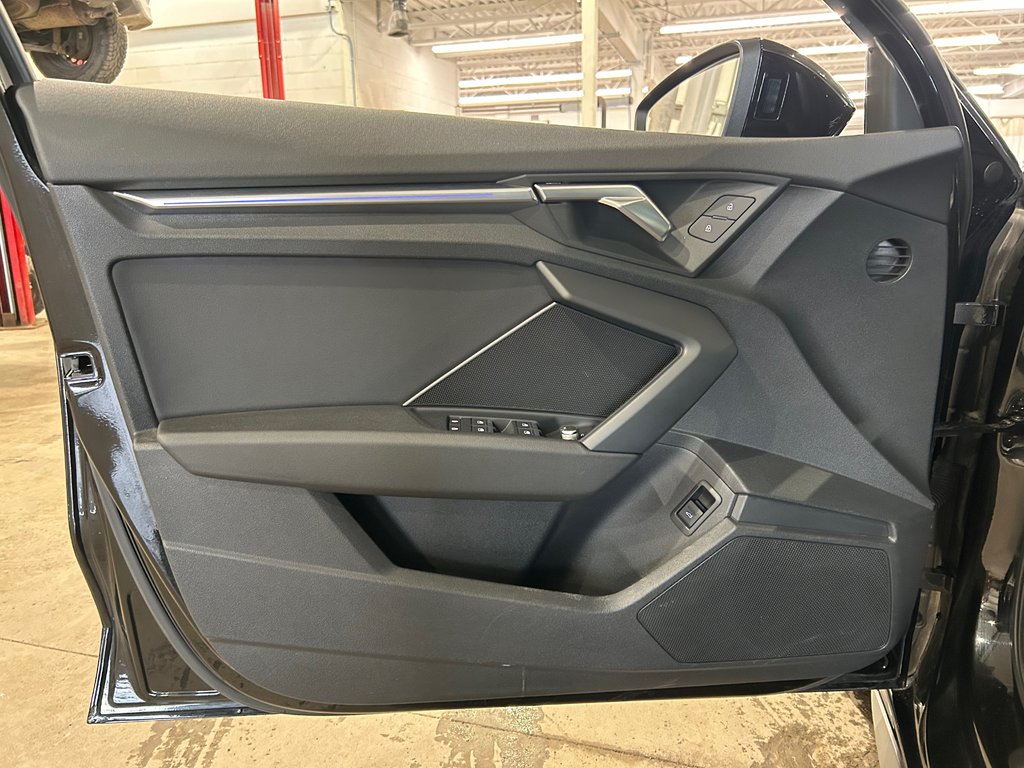 Audi A3 Sedan Progressiv, JAMAIS ACCIDENTÉ,, CUIR, AWD 2022 à Mirabel, Québec - 8 - w1024h768px