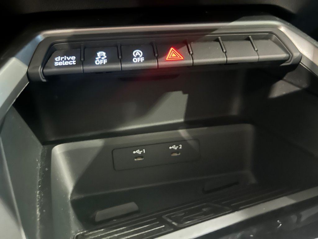 Audi A3 Sedan Komfort,  MAGS, AWD, CUIR, TOIT 2022 à Mirabel, Québec - 24 - w1024h768px