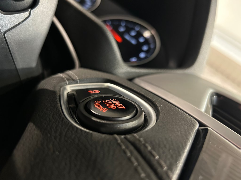 2020 BMW X1 XDrive28i, JAMAIS ACCIDENTÉ, 8 PNEUS ET 8 MAGS in Mirabel, Quebec - 25 - w1024h768px