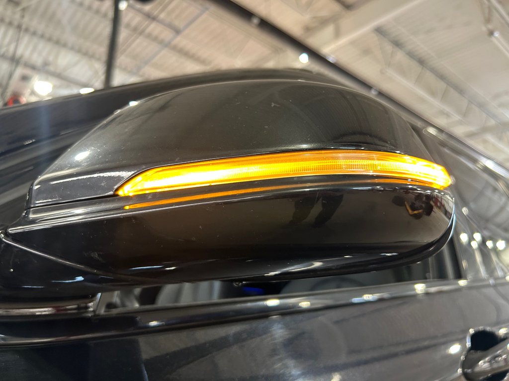 2020 BMW X1 XDrive28i, JAMAIS ACCIDENTÉ, 8 PNEUS ET 8 MAGS in Mirabel, Quebec - 15 - w1024h768px