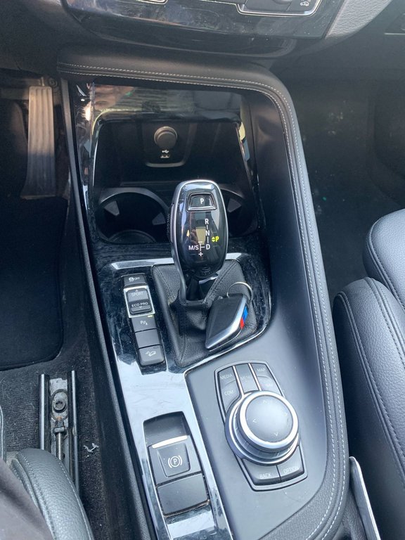 2020 BMW X1 XDrive28i, JAMAIS ACCIDENTÉ, 8 PNEUS ET 8 MAGS in Mirabel, Quebec - 15 - w1024h768px