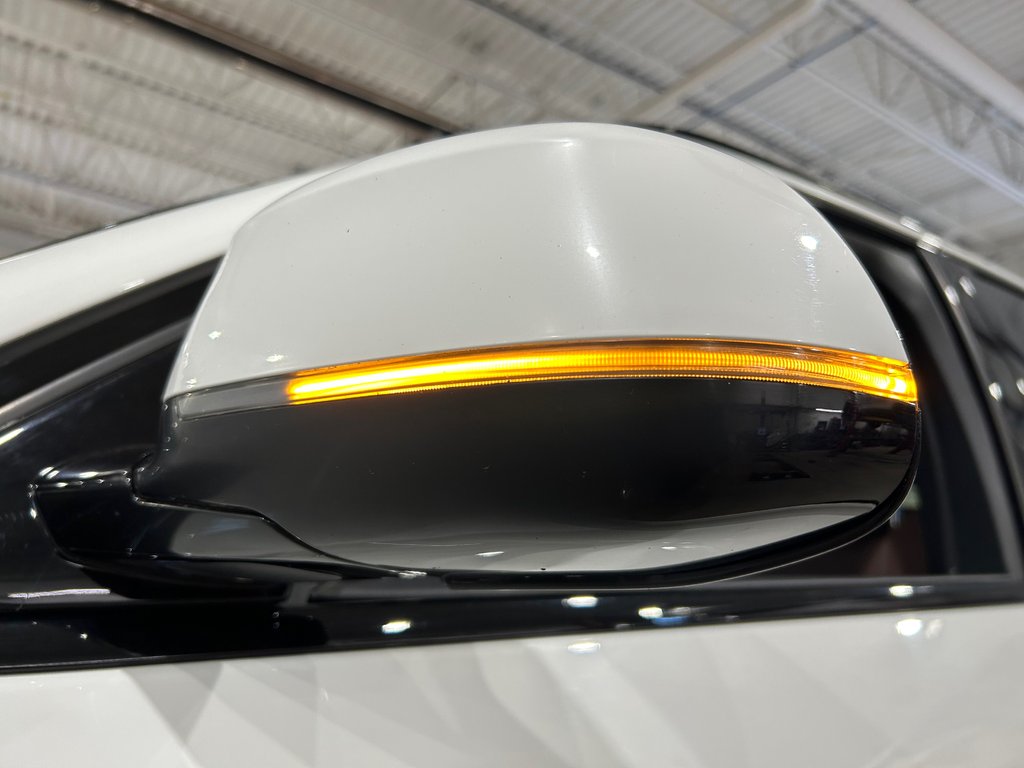 2020 BMW X5 xDrive40i, M Sport Package, 8 PNEUS ET 8 MAGS in Mirabel, Quebec - 17 - w1024h768px