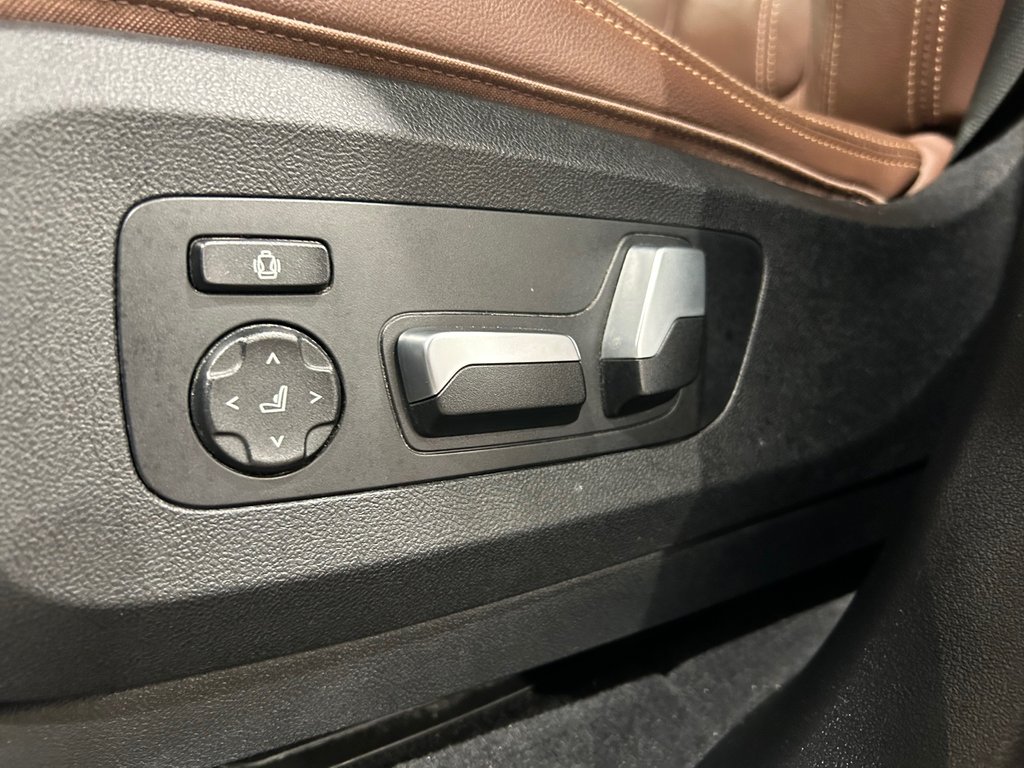 2020 BMW X5 xDrive40i, M Sport Package, 8 PNEUS ET 8 MAGS in Mirabel, Quebec - 12 - w1024h768px