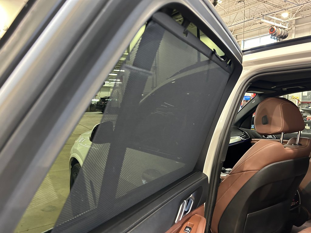 2020 BMW X5 xDrive40i, M Sport Package, 8 PNEUS ET 8 MAGS in Mirabel, Quebec - 33 - w1024h768px