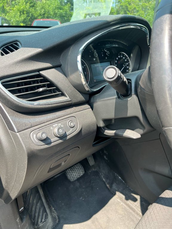 Buick Encore SPORT TOURING, 8 PNEUS, MAGS, AWD 2019 à Mirabel, Québec - 8 - w1024h768px