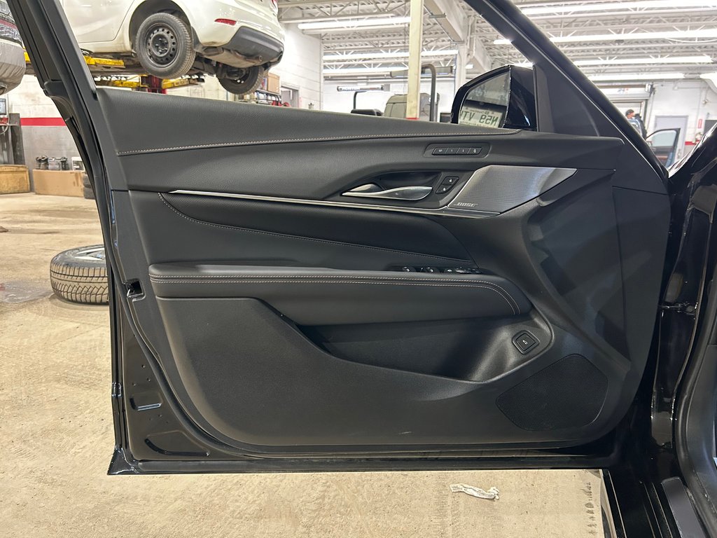 2022 Cadillac CT4-V JAMAIS ACCIDENTÉ, 2 ENSEMBLENT DE MAGS, AWD in Mirabel, Quebec - 9 - w1024h768px