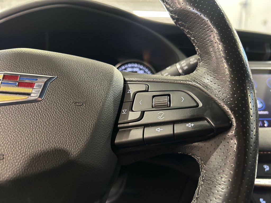 Cadillac XT4 AWD Sport, JAMAIS ACCIDENTÉ, CUIR, TOIT, AWD 2019 à Mirabel, Québec - 20 - w1024h768px
