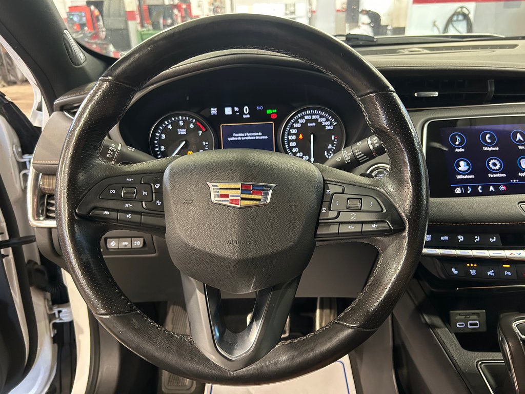Cadillac XT4 AWD Sport, JAMAIS ACCIDENTÉ, CUIR, TOIT, AWD 2019 à Mirabel, Québec - 12 - w1024h768px