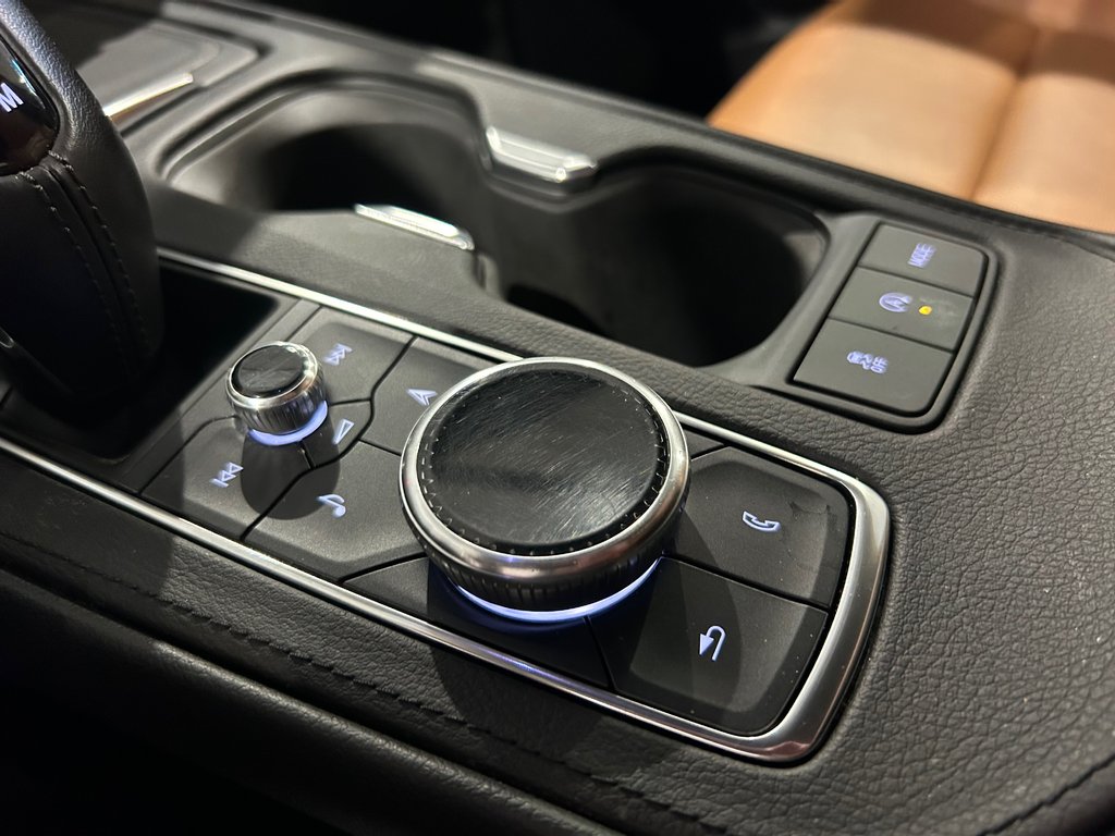 Cadillac XT4 AWD Sport, JAMAIS ACCIDENTÉ, CUIR, TOIT, AWD 2019 à Mirabel, Québec - 25 - w1024h768px