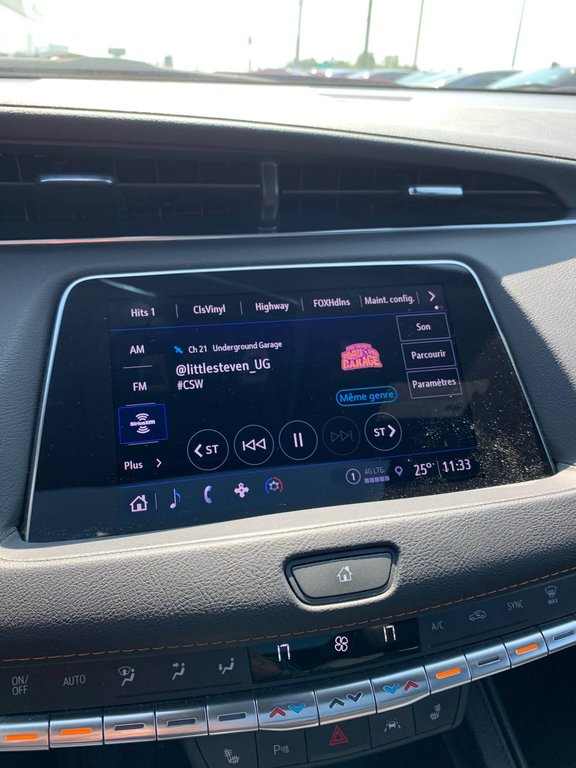 2023 Cadillac XT4 SPORT, AUCUN ACCIDENT, TOIT, MAGS, AWD in Mirabel, Quebec - 13 - w1024h768px