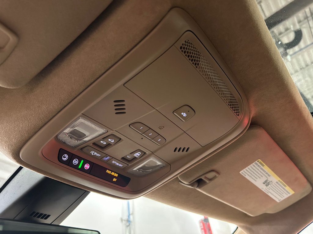 2017 Cadillac XT5 Platinum AWD, JAMAIS ACCIDENTÉ, GPS, CUIR, TOIT in Mirabel, Quebec - 30 - w1024h768px