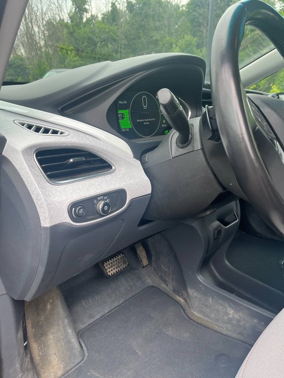 2021 Chevrolet Bolt EV LT, JAMAIS ACCIDENTÉ, 417KM AUTONOMIE, MAGS in Mirabel, Quebec - 9 - w1024h768px
