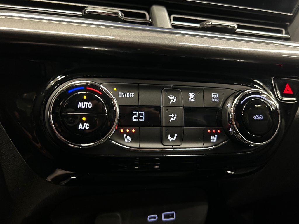 2025 Chevrolet Trax ACTIV, JAMAIS ACCIDENTÉ, 8 PNEUS, CUIR, MAGS in Mirabel, Quebec - 21 - w1024h768px