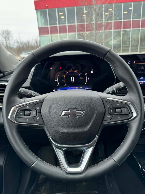 2025 Chevrolet Trax ACTIV, JAMAIS ACCIDENTÉ, 8 PNEUS, CUIR, MAGS in Mirabel, Quebec - 8 - w1024h768px