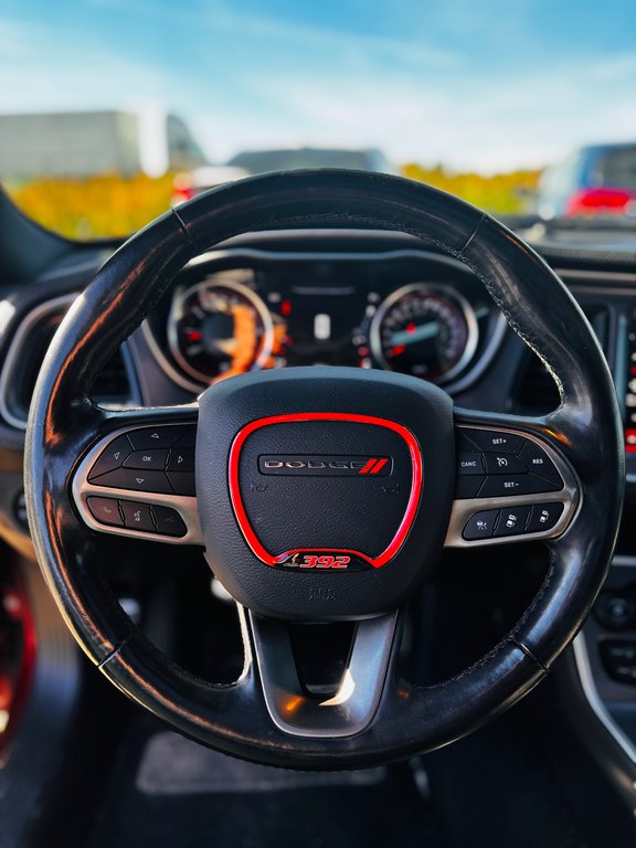 Dodge Challenger SXT, 8 PNEUS, CUIR, TOIT, SUB, GPS 2020 à Mirabel, Québec - 10 - w1024h768px
