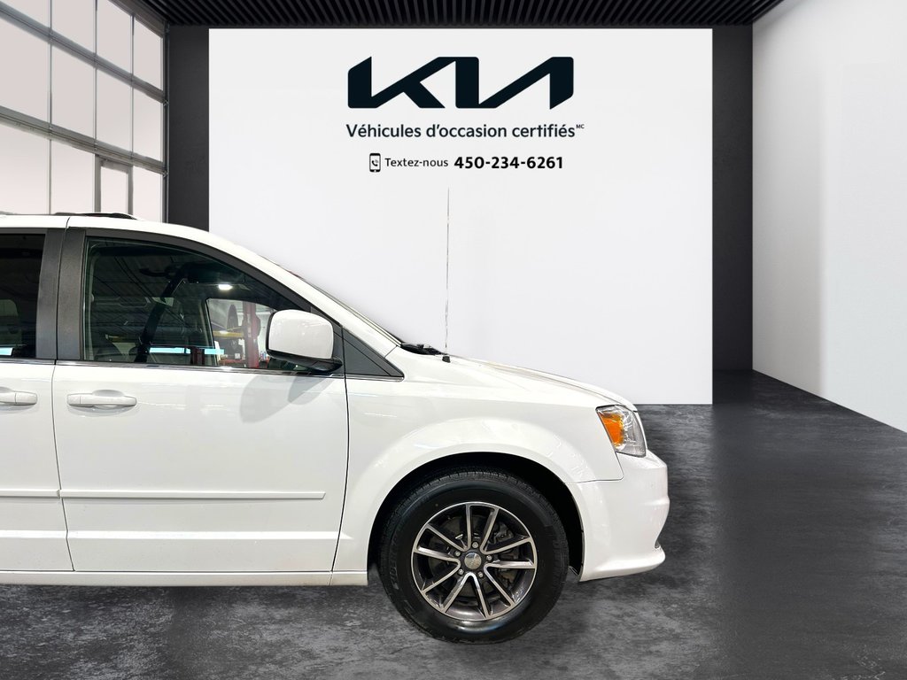 2016 Dodge Grand Caravan SXT Premium Plus, JAMAIS ACCIDENTÉ, DVD, CUIR in Mirabel, Quebec - 31 - w1024h768px