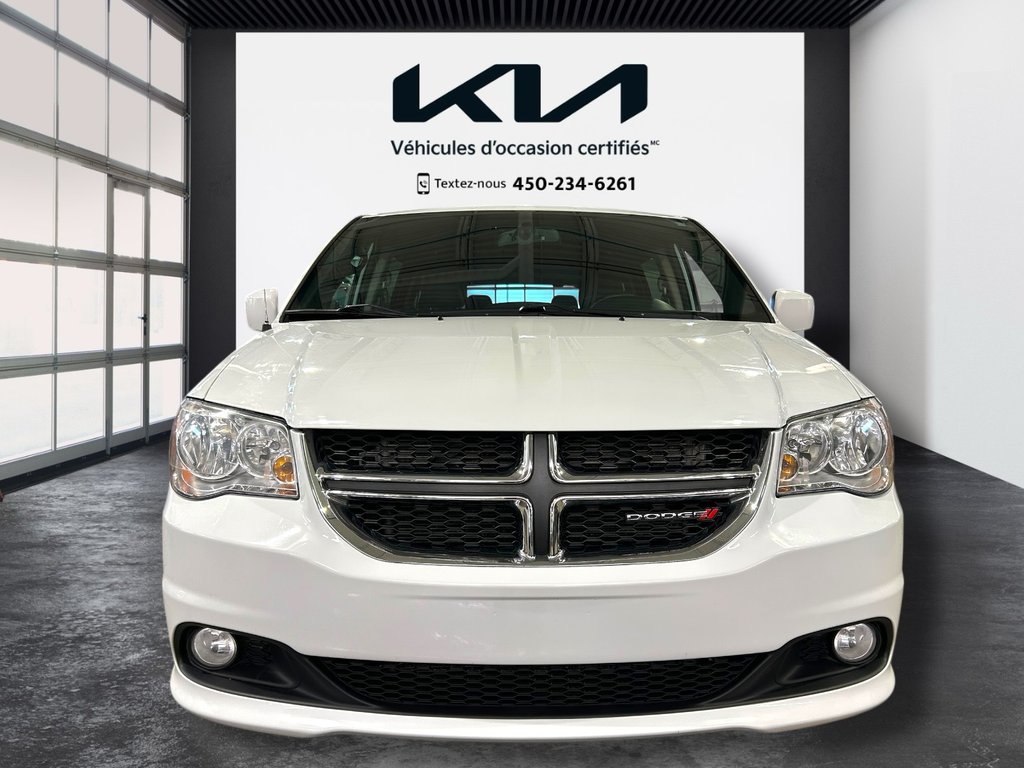 2016 Dodge Grand Caravan SXT Premium Plus, JAMAIS ACCIDENTÉ, DVD, CUIR in Mirabel, Quebec - 5 - w1024h768px